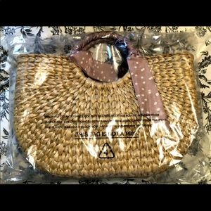 Medium Strawbag Tote crossbody